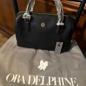 Ora Delphine Classic Black Satchel